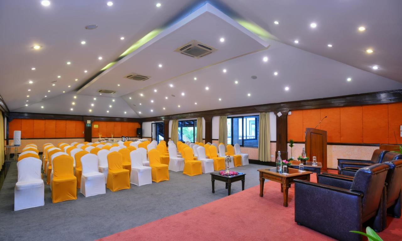 Hotel Barahi Pokhara Eksteriør bilde