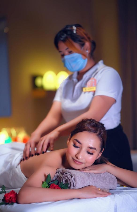 Hotel Barahi Pokhara Eksteriør bilde