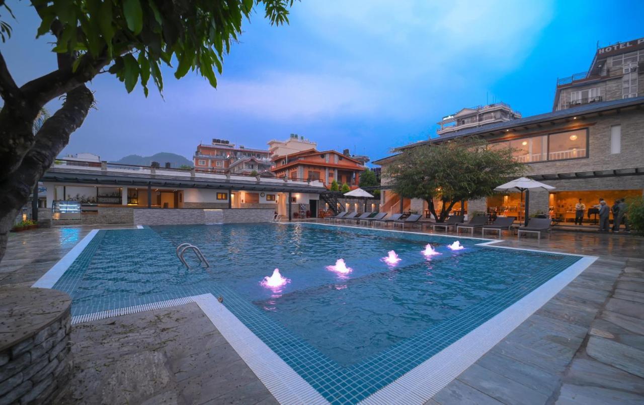 Hotel Barahi Pokhara Eksteriør bilde