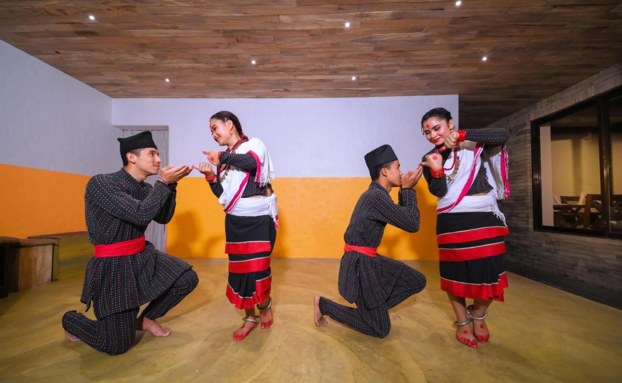 Hotel Barahi Pokhara Eksteriør bilde