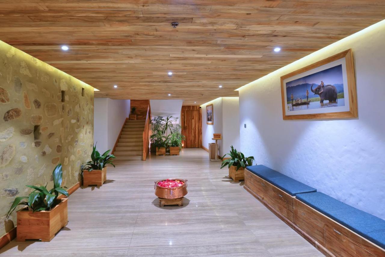 Hotel Barahi Pokhara Eksteriør bilde