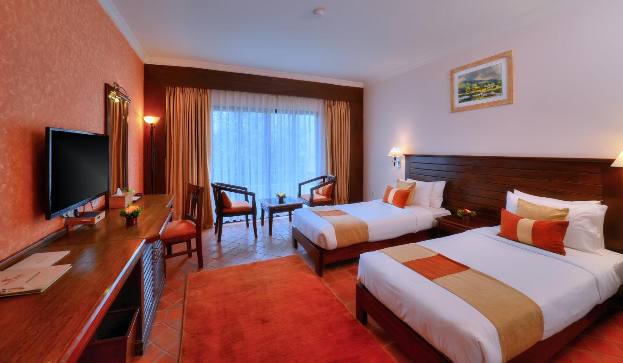 Hotel Barahi Pokhara Eksteriør bilde