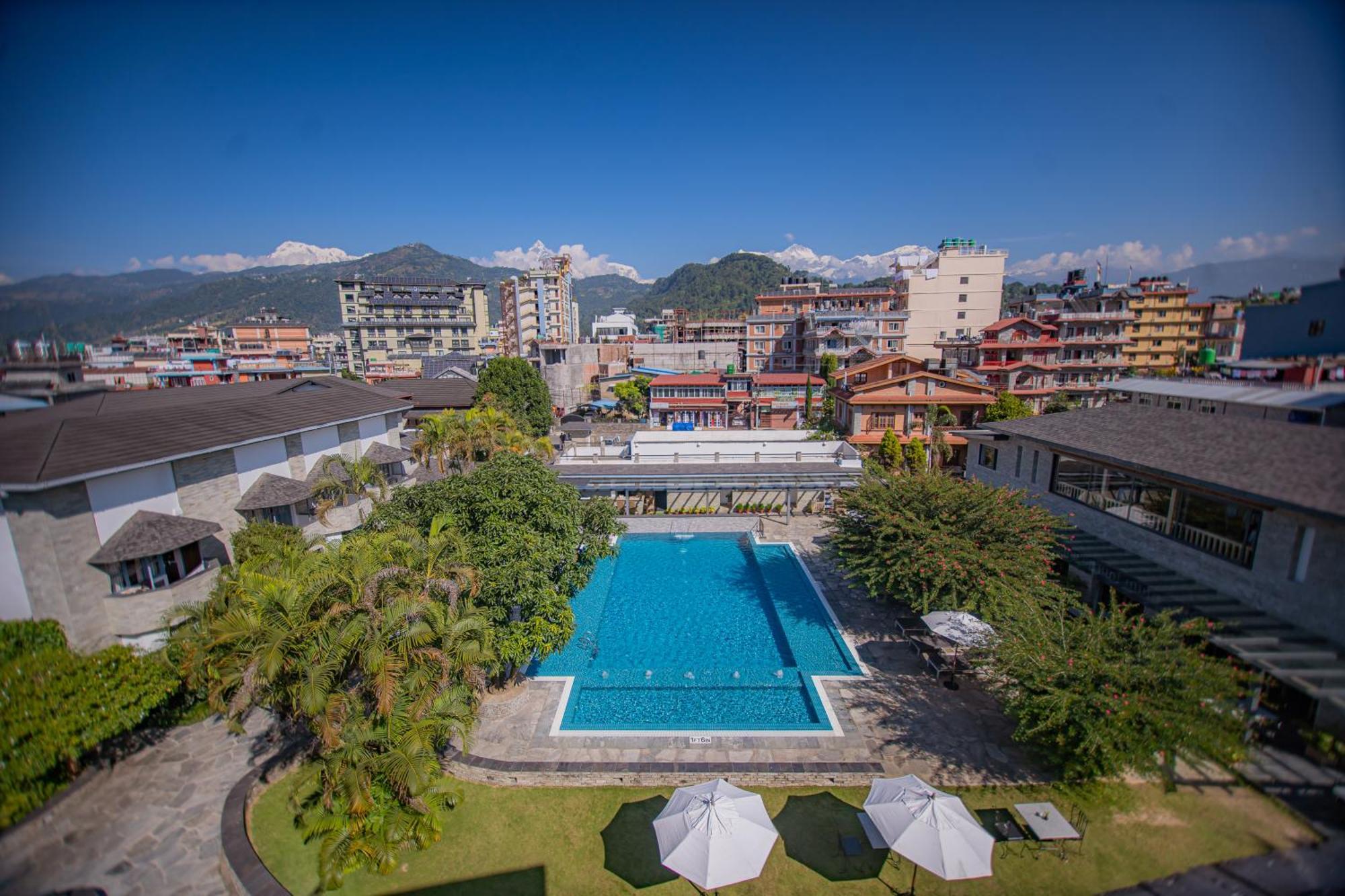 Hotel Barahi Pokhara Eksteriør bilde