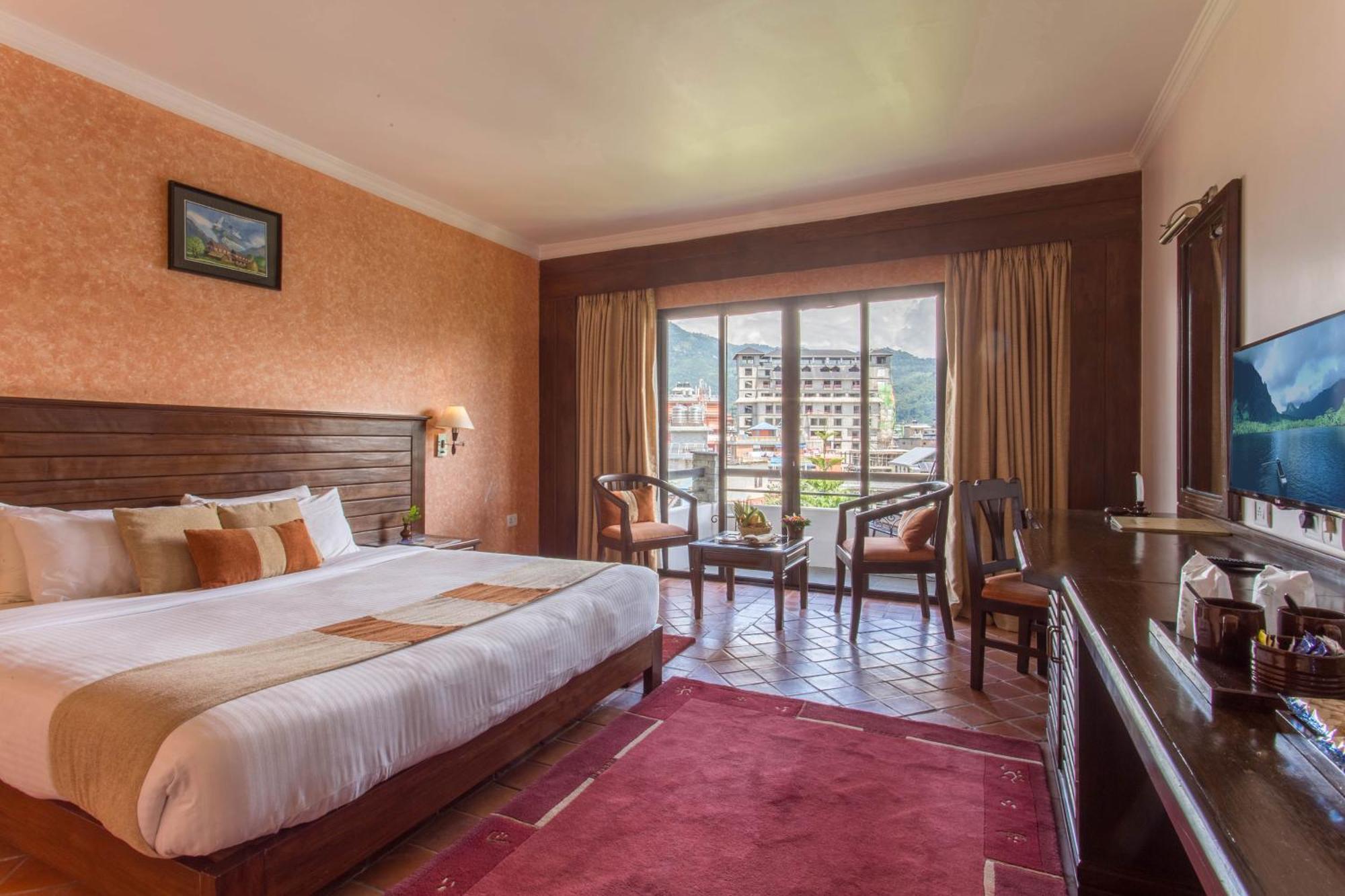 Hotel Barahi Pokhara Eksteriør bilde