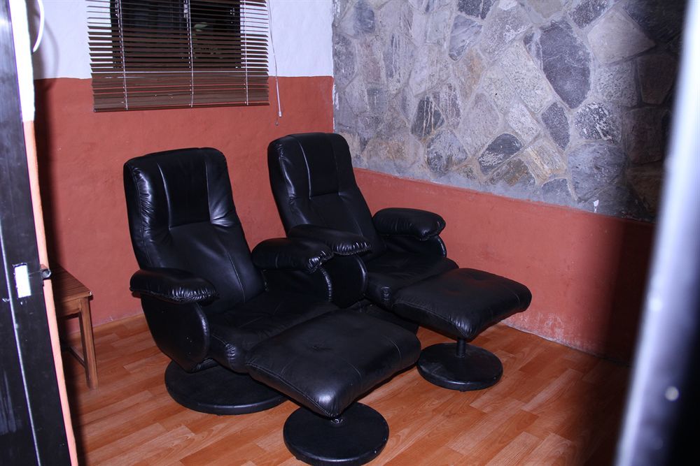Hotel Barahi Pokhara Eksteriør bilde