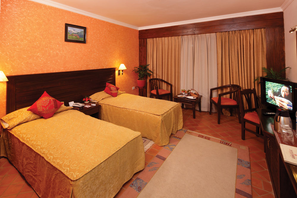 Hotel Barahi Pokhara Eksteriør bilde