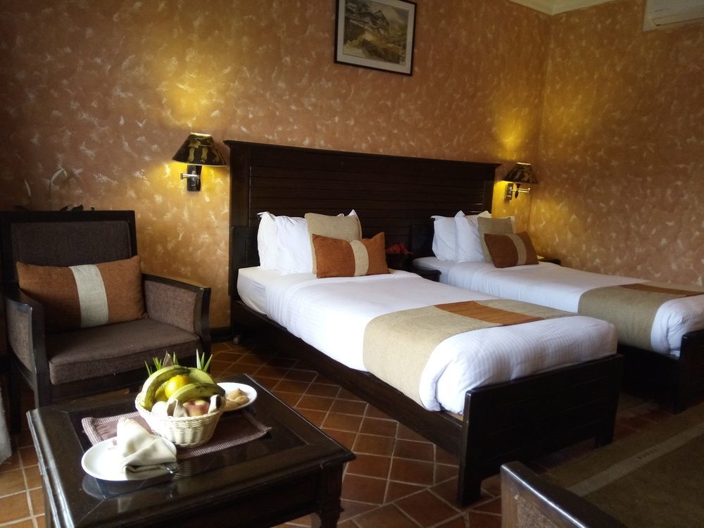 Hotel Barahi Pokhara Eksteriør bilde