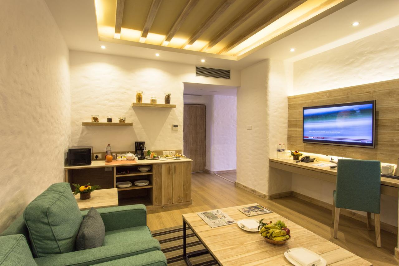 Hotel Barahi Pokhara Eksteriør bilde